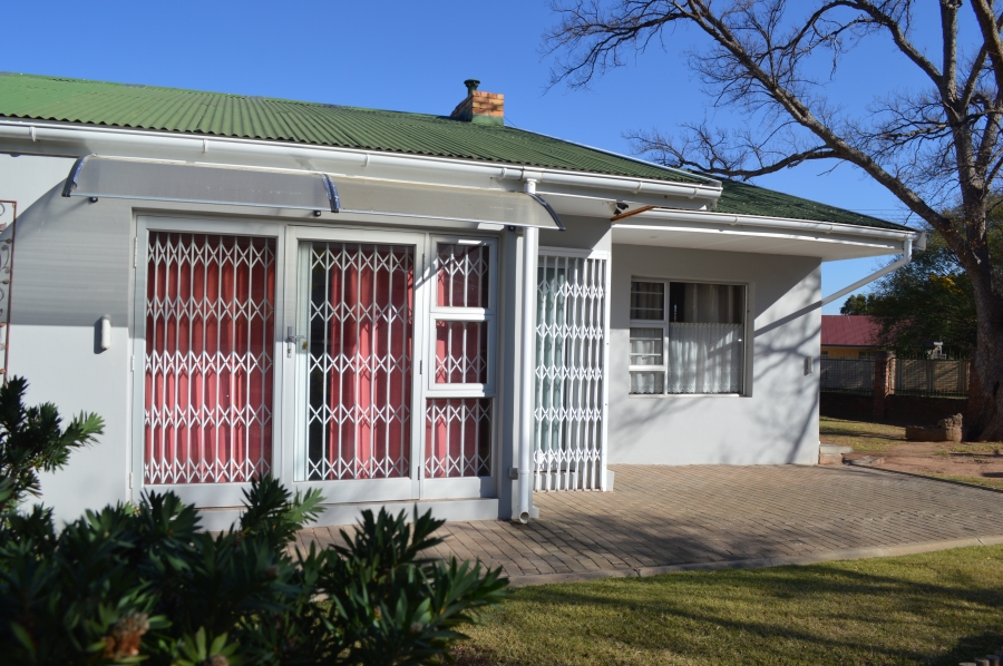 4 Bedroom Property for Sale in Bergsig Eastern Cape